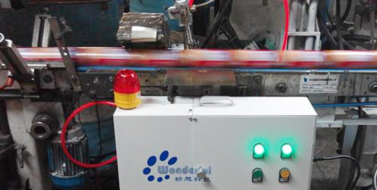 On-line gluing detector equipment